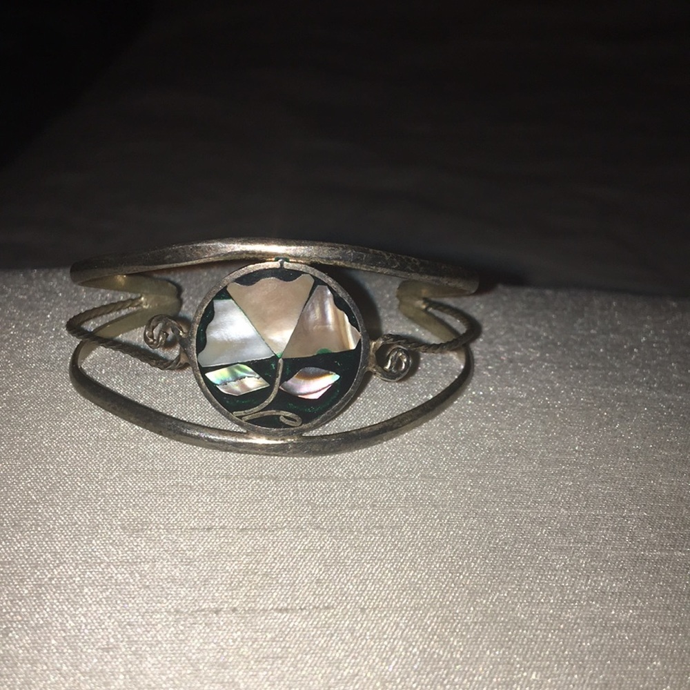 Silver abalone stone bracelet